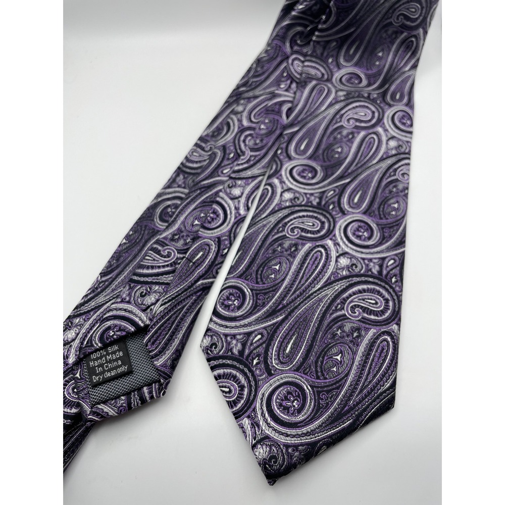 Pronto Uomo Couture Mens Purple Paisley Silk Necktie Hand Made Formal Tie Silver
